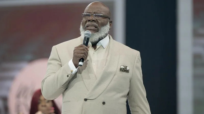 Larry Reid of Larry Reid Live Says Prophet Manasseh Jordan is in the Process of Filing a Lawsuit Against Bishop T.D. Jakes; Reid reports Others Are Filing Lawsuits Against Bishop TD Jakes as Well 