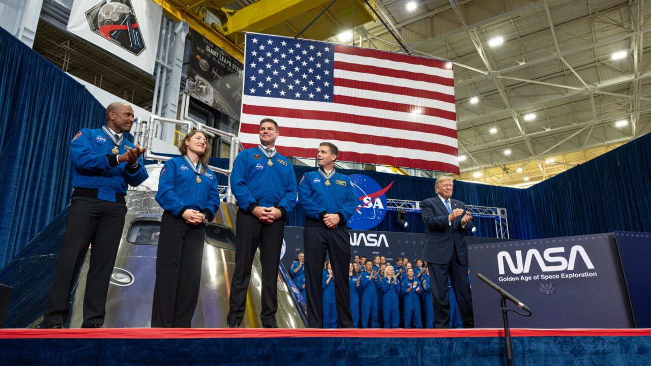 NASA’s Artemis II Crew Receives Congressional Space Medal of Honor