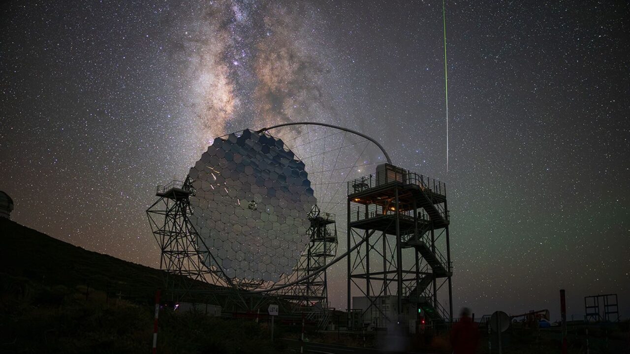 APOD: 2026 September 26 – Mirrored Meteor and Milky Way
