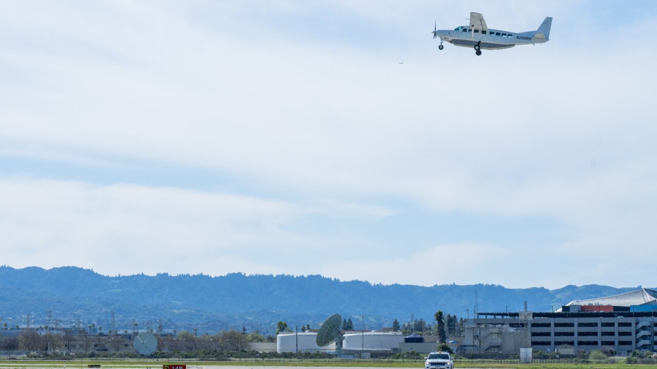 NASA Modernizes Commercial Airline Systems